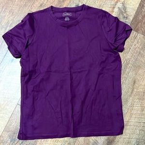 L.L. Bean Women’s crew neck T-Shirt; Size Large